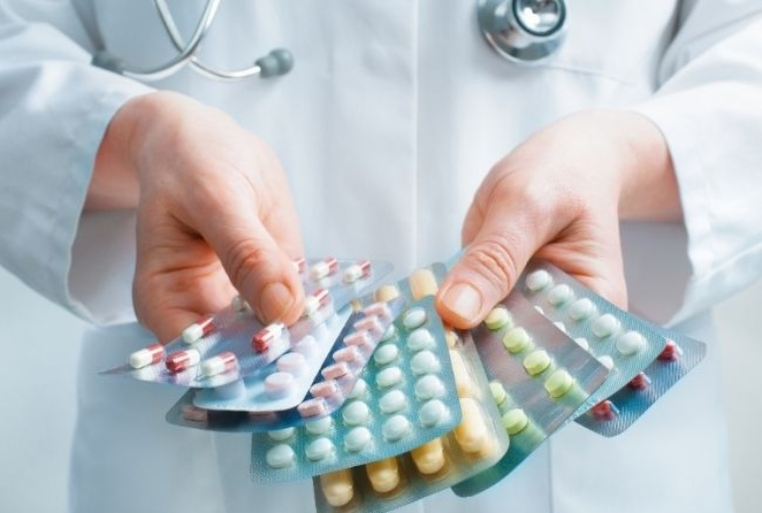 Medici chiamati dall’Asl a rimborsare pazienti per farmaci: Smi protesta