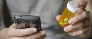 farmaco-photoaidcom-2x-ai-zoom