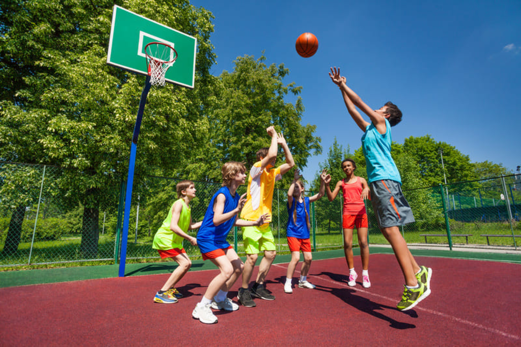 Lo sport aiuta i preadolescenti a ridurre lo stress. Lo studio dell’Università di Basilea