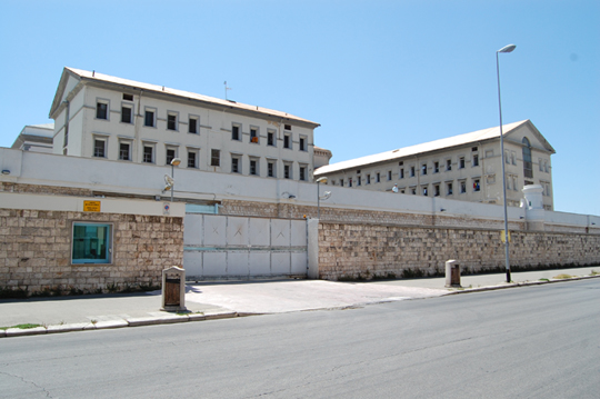 Aggressione al personale sanitario nel carcere di Bari: indagati i responsabili