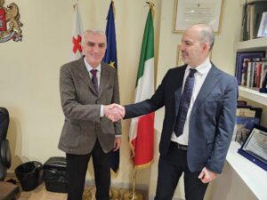 foto consolato 3